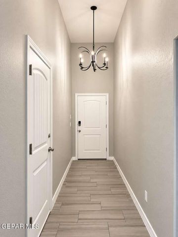 624 W LA ENTRADA Circle, Sunland Park, NM 88063