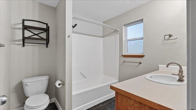 728 E Joshua Dr, Medical Lake, WA 99022