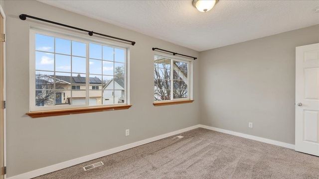 728 E Joshua Dr, Medical Lake, WA 99022