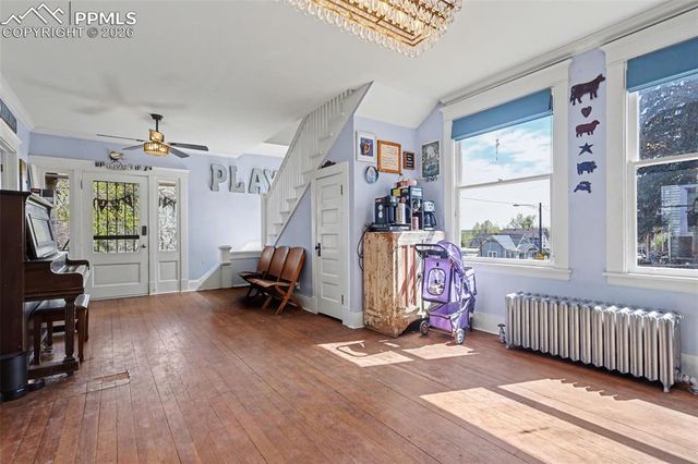 819 Duclo Avenue, Manitou Springs, CO 80829