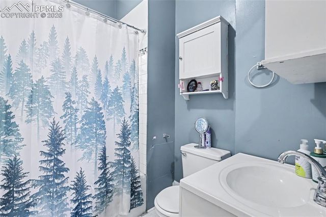 819 Duclo Avenue, Manitou Springs, CO 80829