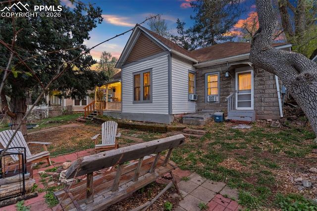 819 Duclo Avenue, Manitou Springs, CO 80829