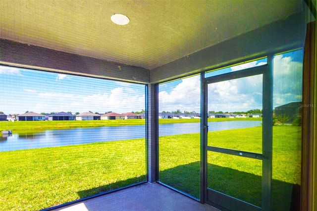 3540 74TH AVENUE CIRCLE E, Sarasota, FL 34243