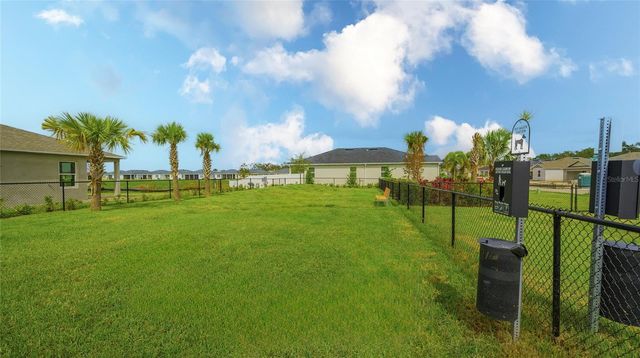 3540 74TH AVENUE CIRCLE E, Sarasota, FL 34243