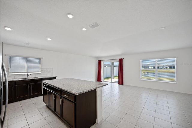 3540 74TH AVENUE CIRCLE E, Sarasota, FL 34243