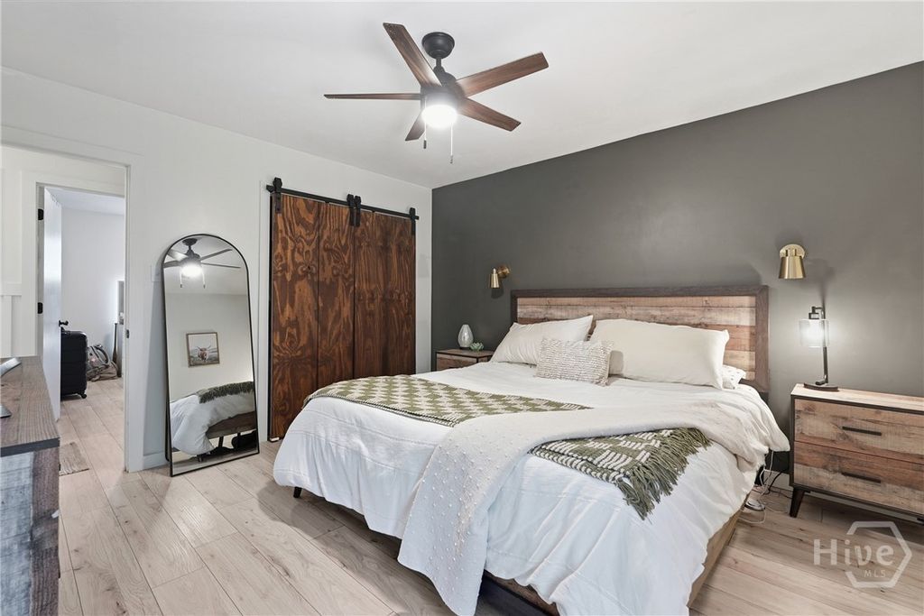 Image 13 of property listing at 607 Leaning Oaks Drive, Savannah, GA 31410
