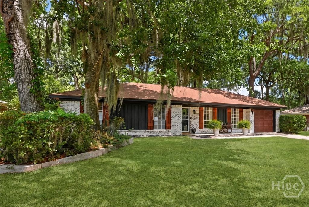 Image 2 of property listing at 607 Leaning Oaks Drive, Savannah, GA 31410