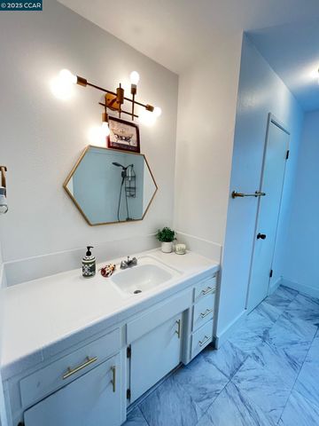 620 Kentucky St, Vallejo, CA 94590