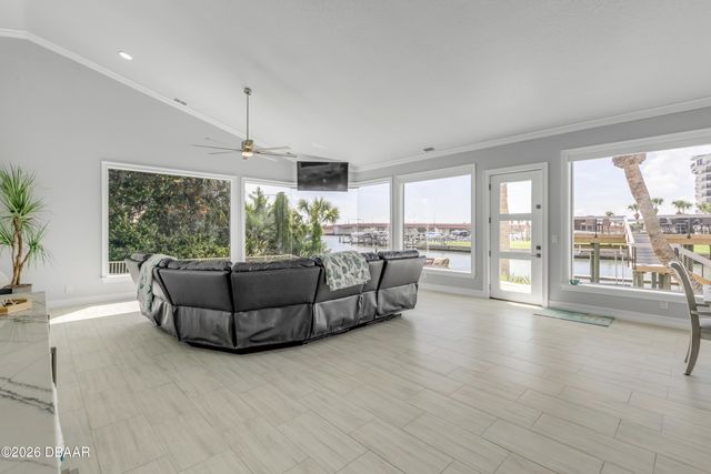 444 Quay Assisi Court, New Smyrna Beach, FL 32169