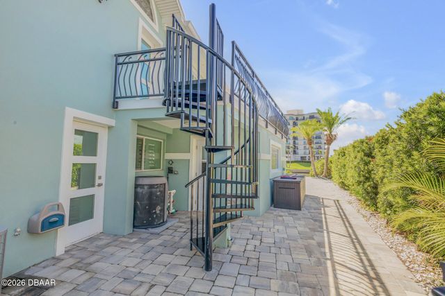 444 Quay Assisi Court, New Smyrna Beach, FL 32169