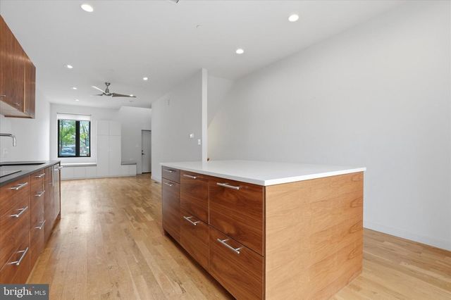 1734 FOLSOM ST, Philadelphia, PA 19130