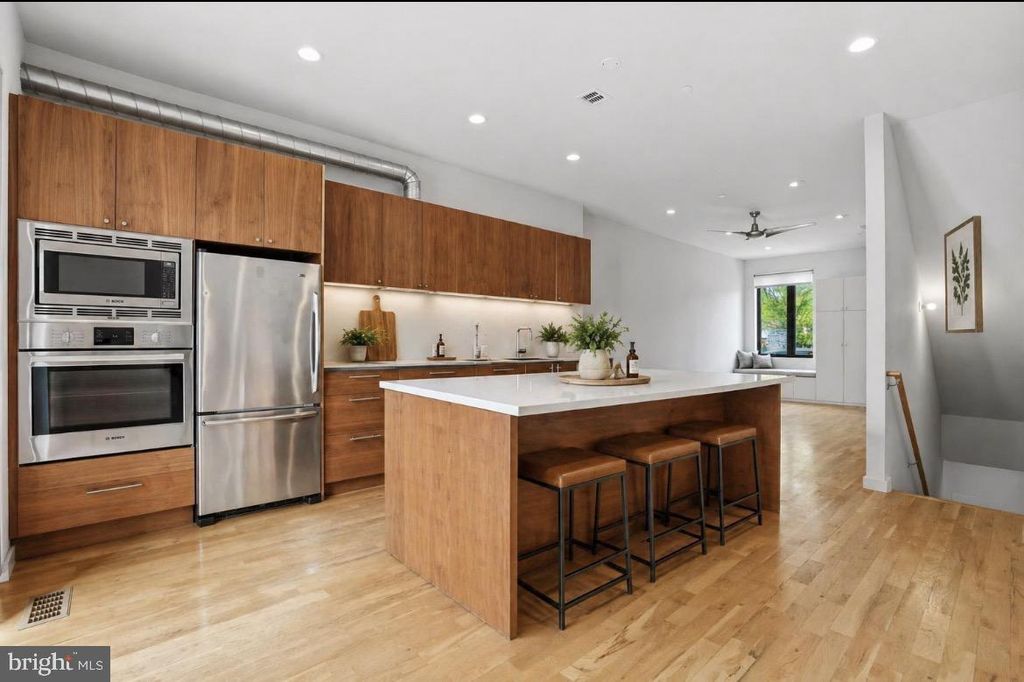 1734 FOLSOM ST, Philadelphia, PA 19130