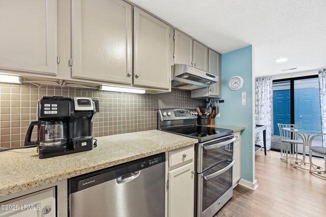 113 Shipyard Dr Apt 198, Hilton Head Island, SC 29928