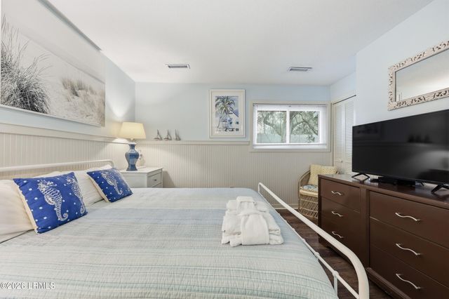 113 Shipyard Dr Apt 198, Hilton Head Island, SC 29928