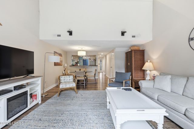 113 Shipyard Dr Apt 198, Hilton Head Island, SC 29928