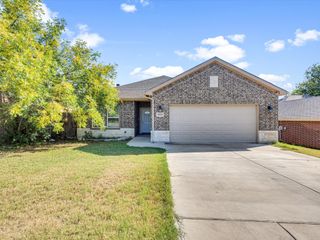 10149 Lone Eagle Drive, Fort Worth, TX 76108