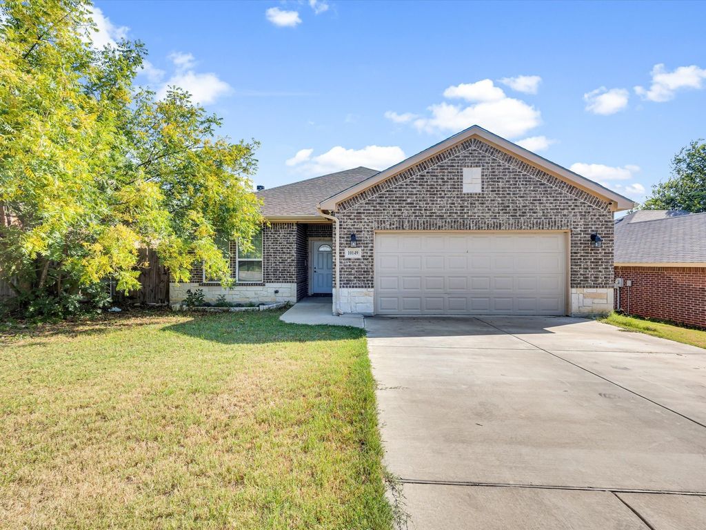 10149 Lone Eagle Drive, Fort Worth, TX 76108