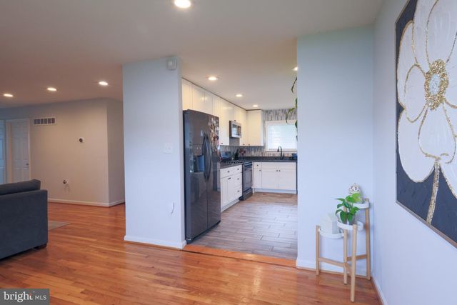 560 LANNY CT, Millersville, MD 21108