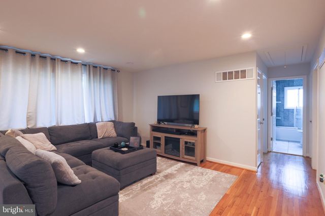560 LANNY CT, Millersville, MD 21108