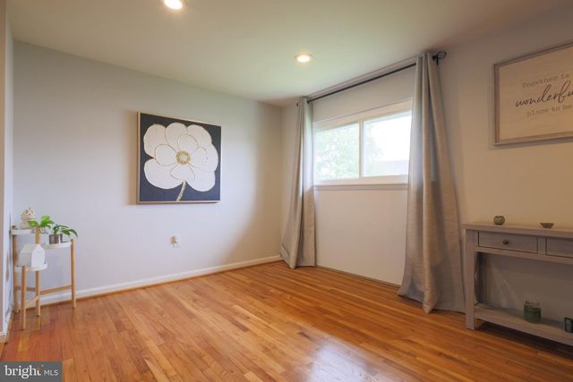 560 LANNY CT, Millersville, MD 21108