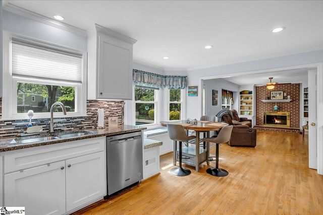 1300 Plantation Drive, Simpsonville, SC 29681