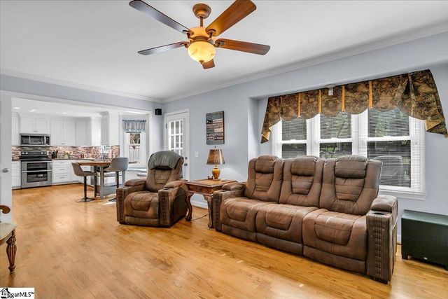 1300 Plantation Drive, Simpsonville, SC 29681