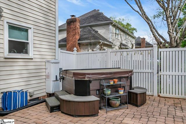 1300 Plantation Drive, Simpsonville, SC 29681