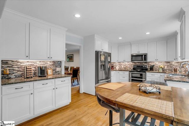 1300 Plantation Drive, Simpsonville, SC 29681