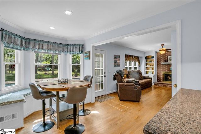 1300 Plantation Drive, Simpsonville, SC 29681