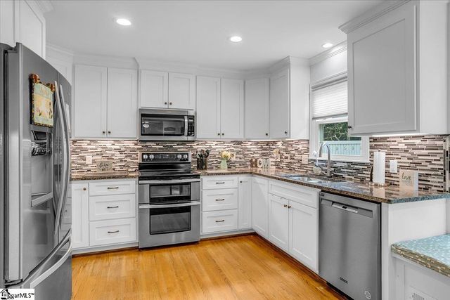 1300 Plantation Drive, Simpsonville, SC 29681