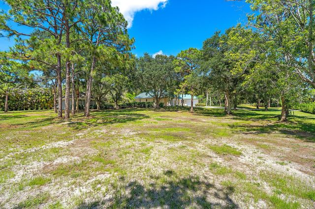 7087 N 155th Pl Place N, Palm Beach Gardens, FL 33418