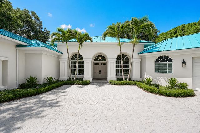 7087 N 155th Pl Place N, Palm Beach Gardens, FL 33418