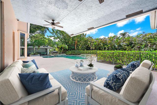 7087 N 155th Pl Place N, Palm Beach Gardens, FL 33418