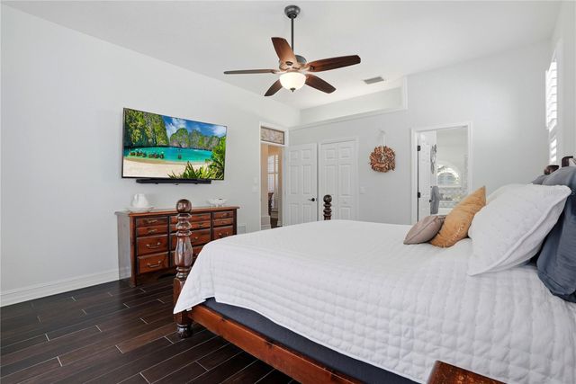 10555 SHADY OAK LANE, Seminole, FL 33777