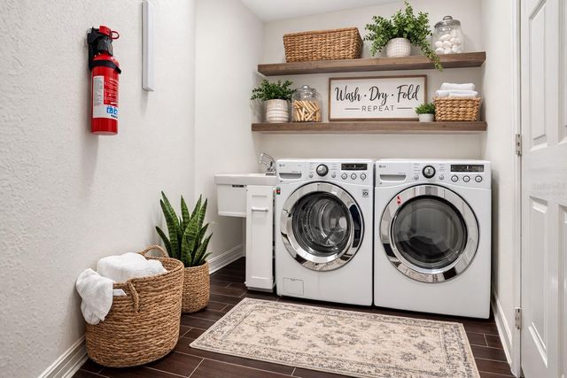 10555 SHADY OAK LANE, Seminole, FL 33777