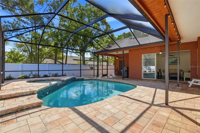 10555 SHADY OAK LANE, Seminole, FL 33777