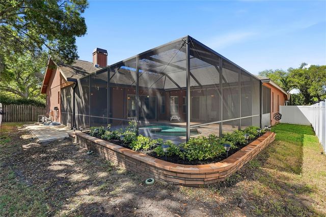 10555 SHADY OAK LANE, Seminole, FL 33777