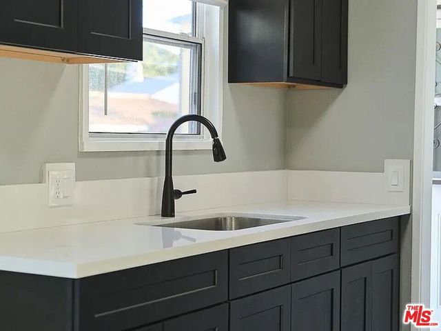 582 Venice Boulevard A, Venice, CA 90291