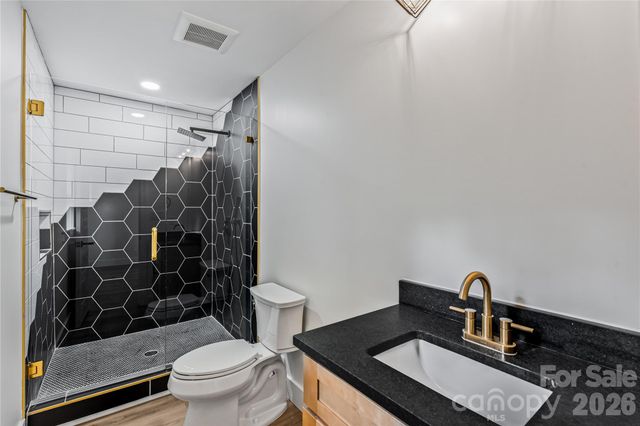 833 Knowles Drive, Dallas, NC 28034
