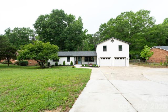 833 Knowles Drive, Dallas, NC 28034