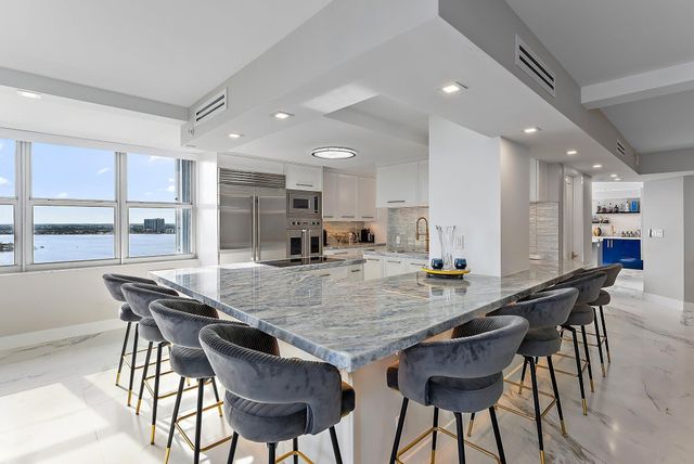 5200 N Ocean Drive Ph4, Singer Island, FL 33404