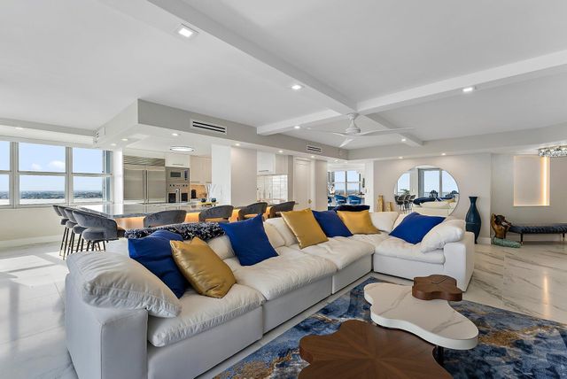 5200 N Ocean Drive Ph4, Singer Island, FL 33404