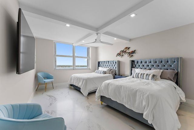 5200 N Ocean Drive Ph4, Singer Island, FL 33404