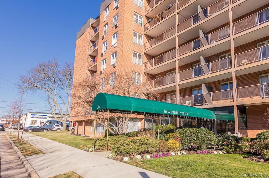 20 Wendell Street A16, Hempstead, NY 11550