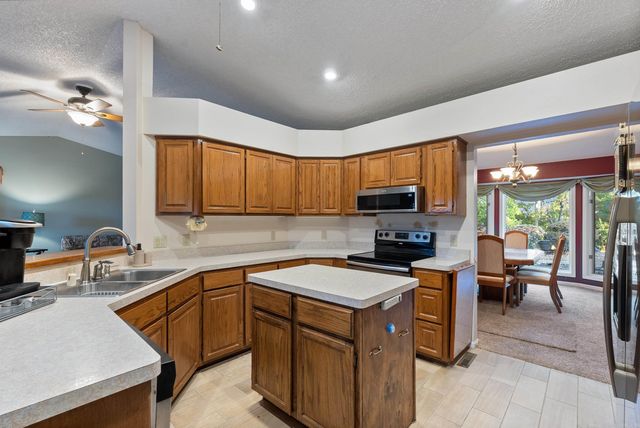 20 Charca Way, Hot Springs Village, AR 71909