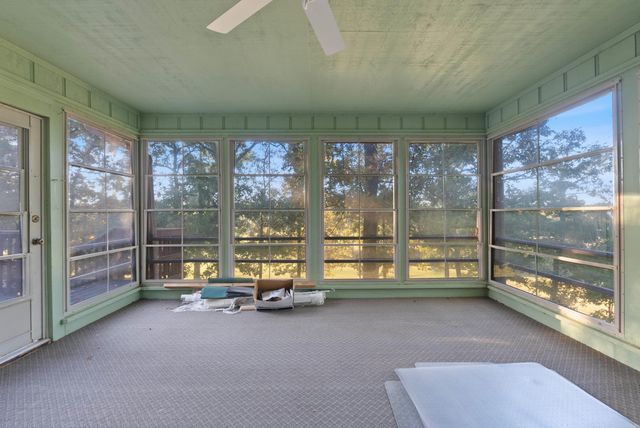 20 Charca Way, Hot Springs Village, AR 71909