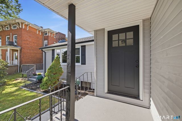 133 Highland Avenue, Middletown, CT 06457