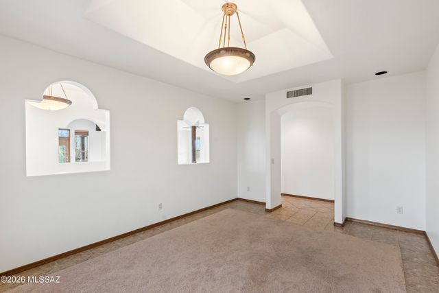 10685 N Summer Moon Place, Oro Valley, AZ 85737