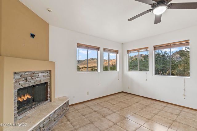 10685 N Summer Moon Place, Oro Valley, AZ 85737