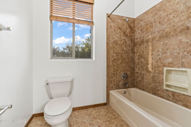 10685 N Summer Moon Place, Oro Valley, AZ 85737